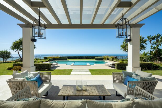 Adembenemende mediterrane villa met indrukwekkend uitzicht in Monte Halcones, Benahavís