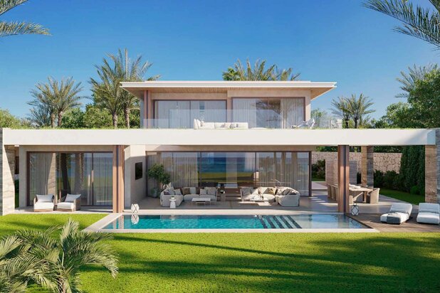 Luxe villa in een nieuw eerstelijns strandproject in het centrum van Estepona, Estepona