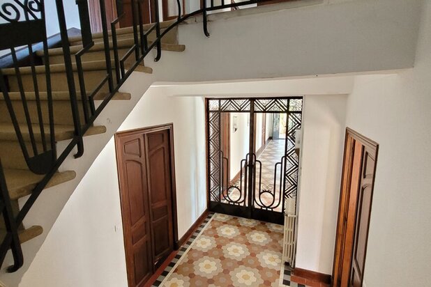 Maison individuelle à vendre à Roujan – 6 chambres – 370 m²