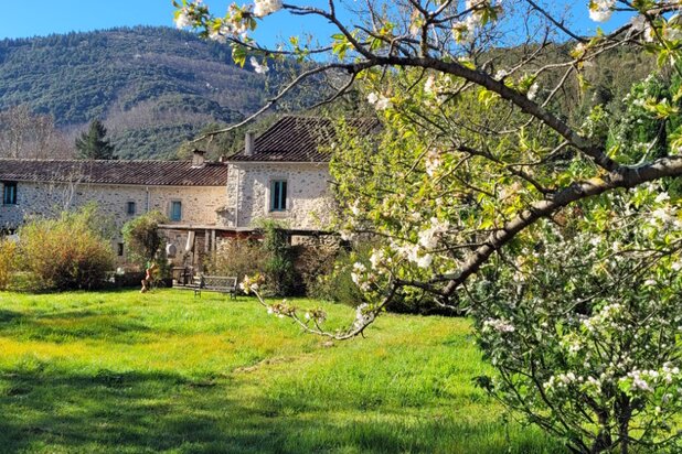 Maison à vendre à Olargues – 8 chambres, 270 m²