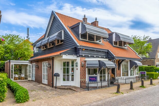 Villa for sale at LAREN with reference 19212723366