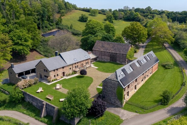 Somme-Leuze - Historische hoeve met hotel en gîtes