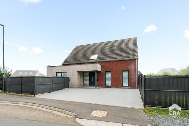 Villa for sale at Soignies with reference 19912824352