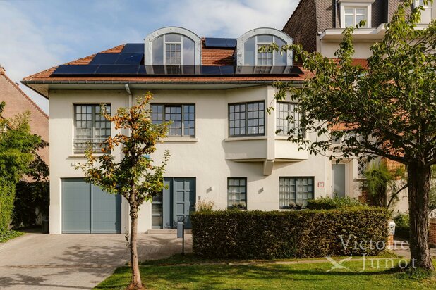 Mooie rijwoning met 3 gevels in Watermael-Boitsfort