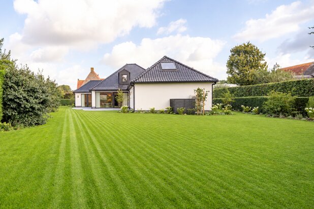 Maison entièrement rénovée avec des matériaux haut de gamme