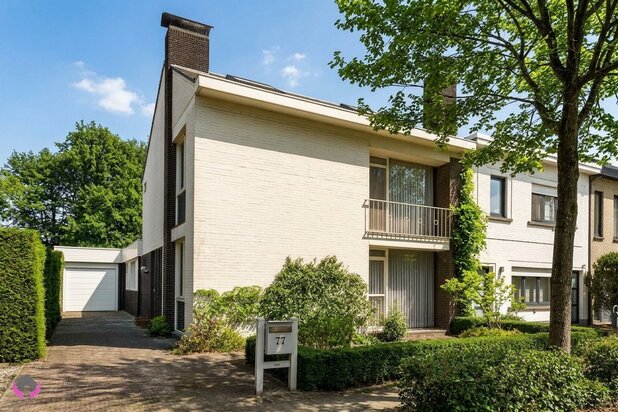 Lichtrijke en instapklare HOB met ruimte om verder te groeien? Ontdek deze oerdegelijke lichtrijke woning tussen Vriesdonk en het centrum van Brasschaat !