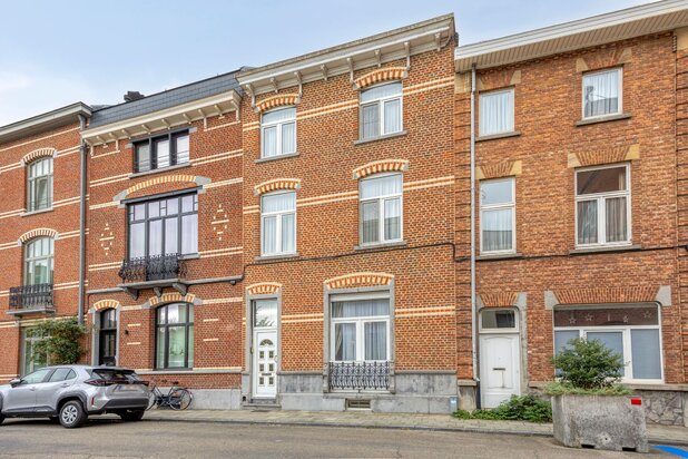 Ruim herenhuis met prachtige tuin op top locatie te Leuven!