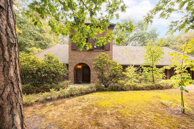 Zéér ruime villa op 3.014m² omgeven door groen