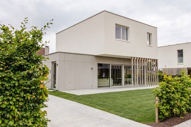 Laatste villa aan de rand van het Donkmeer aan 6% btw
