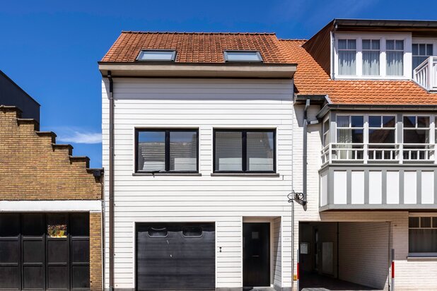 Verzorgde bel-étagewoning te Duinbergen