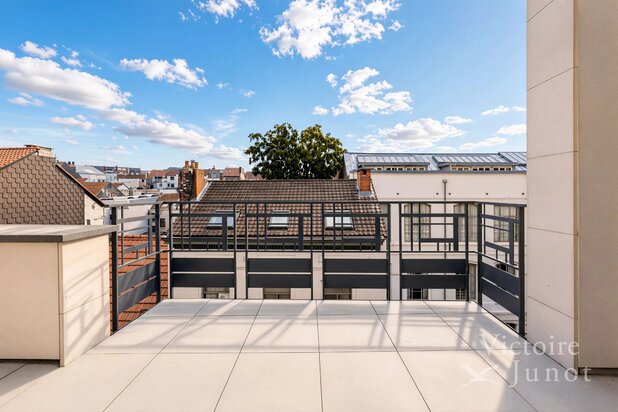Pl. Stéphanie - Très beau Duplex-penthouse 3 ch/2sdb