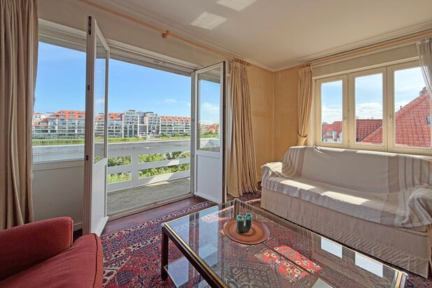 Te renoveren appartement aan het Zegemeer te Knokke