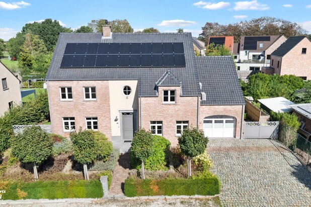 Verrassend ruime woning met aparte studio op rustige locatie