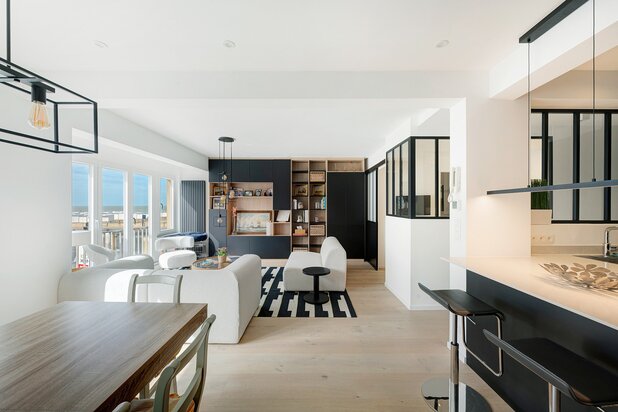 Stijlvol appartement op een mooie ligging in de Meerlaan, genietend van een aangenaam zijdelings uitzicht op zee en het Albertstrand.