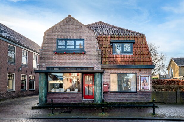 Villa for sale at WINKEL with reference 19212826685