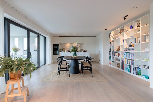 Villa-appartement met garage en zicht over de Bijloke