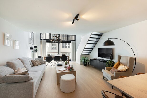 Prachtig appartement in een recent gebouw op enkele passen van de Zeedijk in Duinbergen
