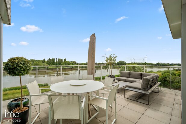 Penthouse met adembenemend zicht