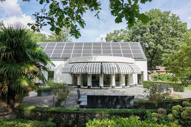ARCHITECTENWONING AAN HET ERTBRANDBOS IN KAPELLEN