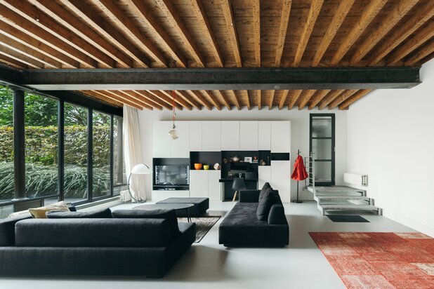 Lofty glvl appartement in voormalige meisjesschool