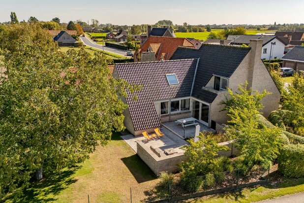 KWALITATIEVE RUIME VILLA MET AGRARISCHE ZICHTEN | 6 SLPKS