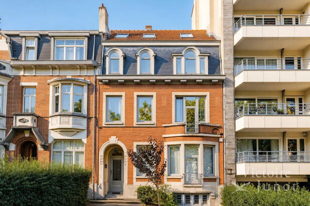Ideally located in the immediate vicinity of Plasky, this property enjoys a prime location