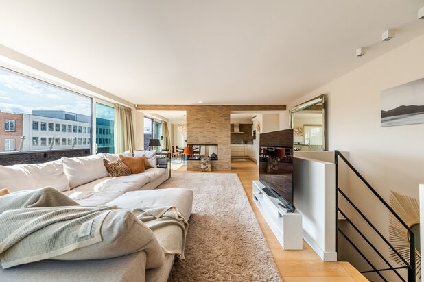 Exceptional duplex penthouse with panoramic roof terrace