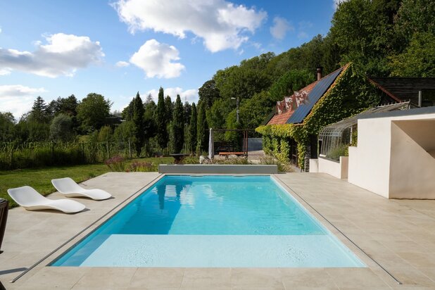 Exceptional Property on Mont-Saint-Aubert