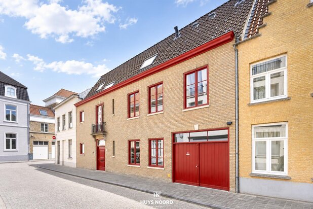 Gerenoveerde Herenwoning met Garage centrum Brugge