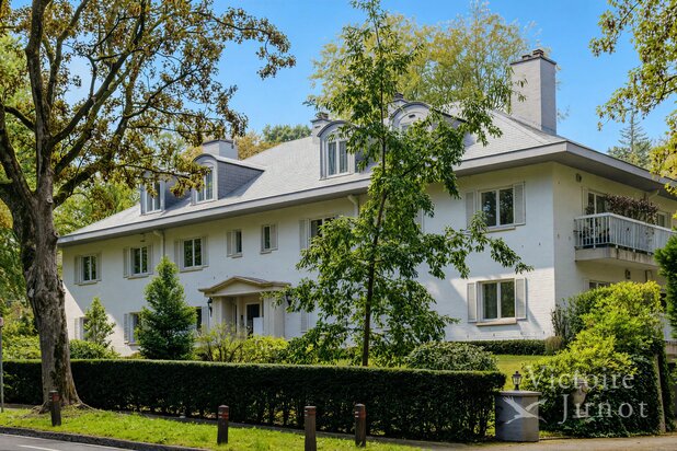Spacious apartment with an independent studio at Prince d'Orange