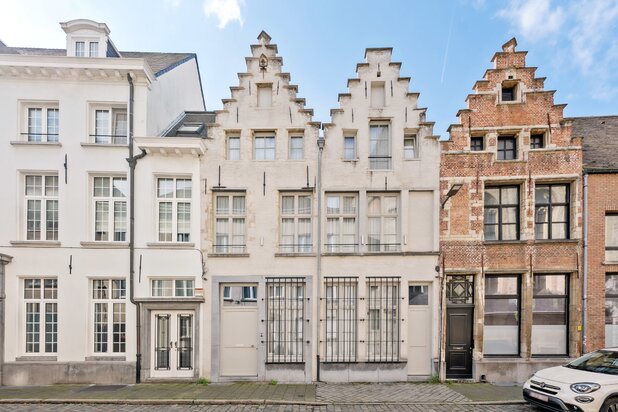 ANTWERP CITY CENTRE - Townhouse ‘De Rosenhoedt’ with garden