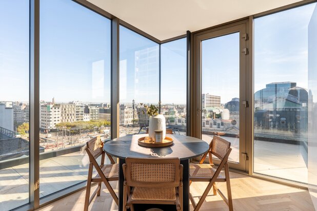 ANTWERP-Penthouse near the theatre with stunning views!