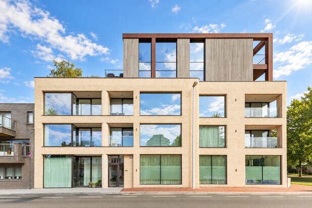 Nieuwbouwappartement met 2slpk én terras te koop in Knokke!