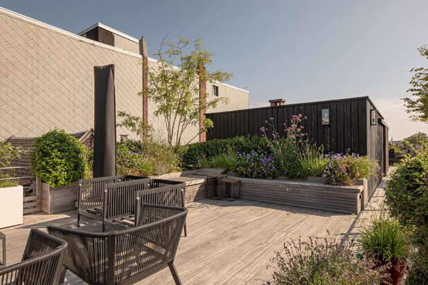 Karaktervol Art-Deco appartement met gemeenschappelijk dakterras