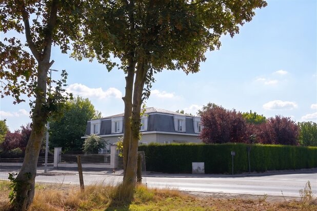 Karakter eigendom met fantastische leefruimten op 1751 m²