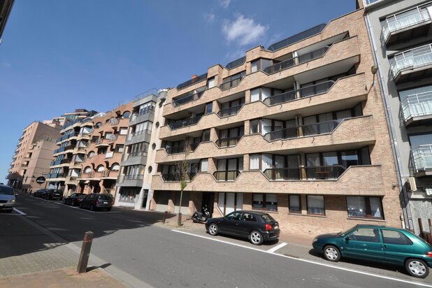 Penthouse rénové avec deux terrasses sur la Leopoldlaan