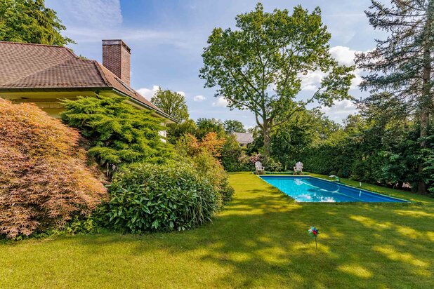 Place Dumon - Villa 320 m² - 15 ares Sud avec piscine