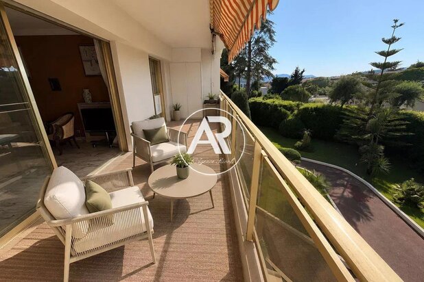CANNES // Appartement de type 3 pièces - 85,5 m2
