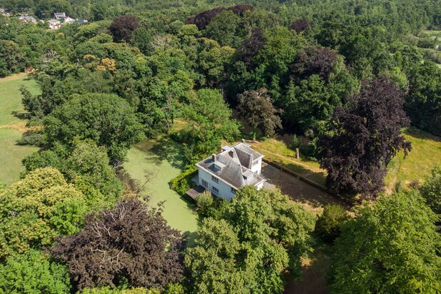 Superbe en karaktervolle villa in een prachtig parkdomein 
