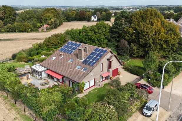 Ruime woning met groen verzicht - 8 kamers mogelijk!