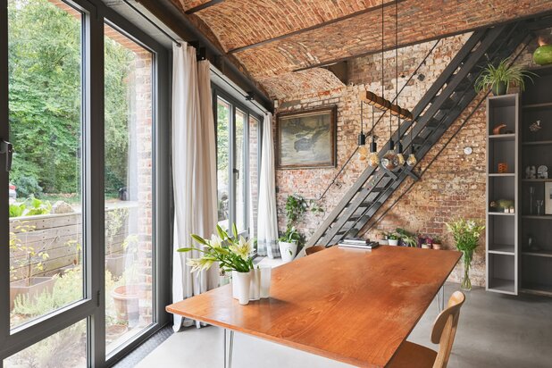 Propriété historique rénovée au style loft industriel