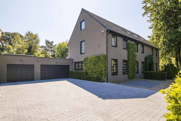 Luxueuze villa met zwembad met tal van mogelijkheden