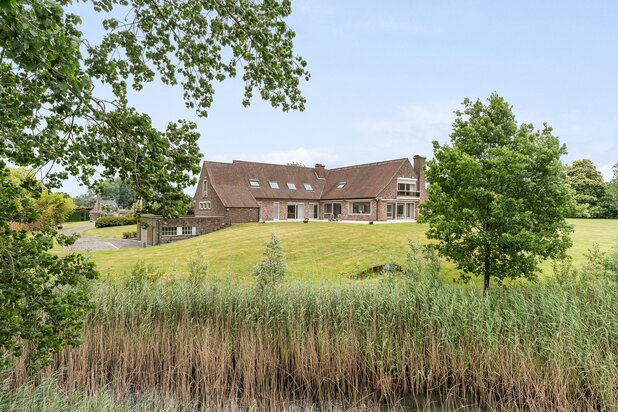 Volop privacy en ruimte in deze landelijke villa, incl de