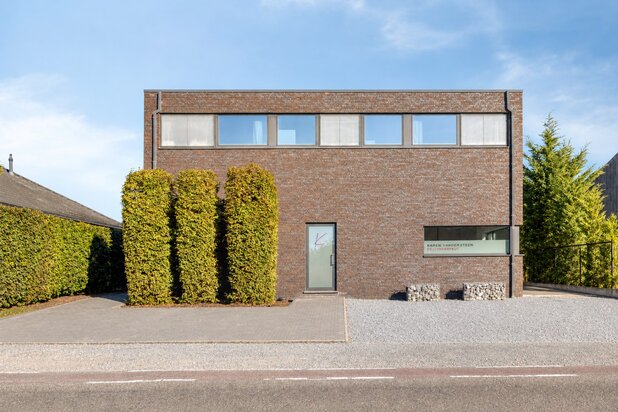 Instapklare, luxueuze woning met praktijkruimte