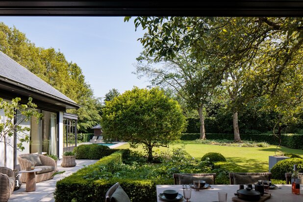 Ruime villa met uitzonderlijke privacy op 4.427 m² in Deurle