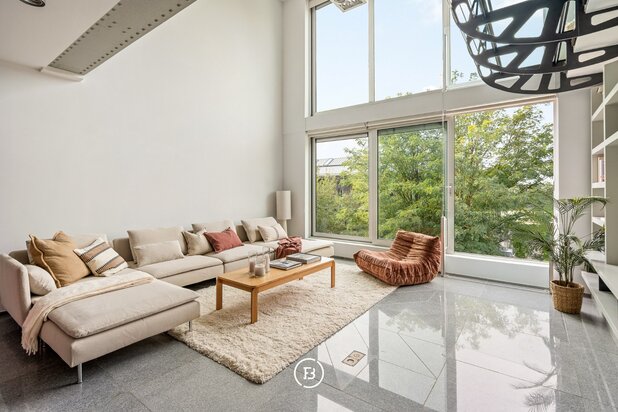 Ruim triplexappartement met zicht op het water