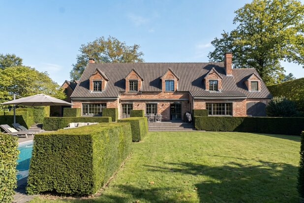 Couture-Saint-Germain - Gerestaureerde villa met landschapspark