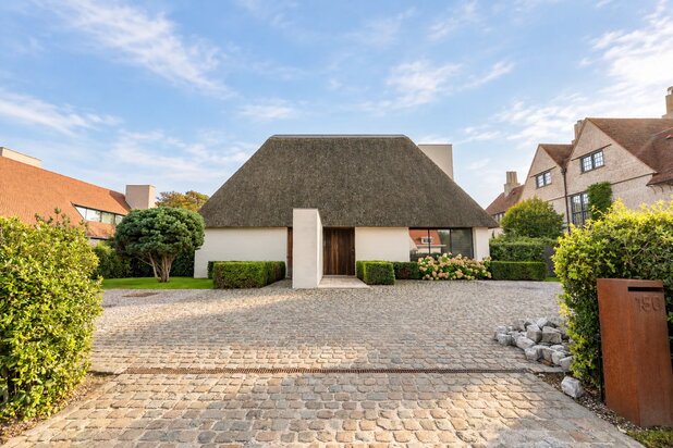 Exclusieve architecturale villa met zwembad in het prestigieuze Zoute - unieke parel