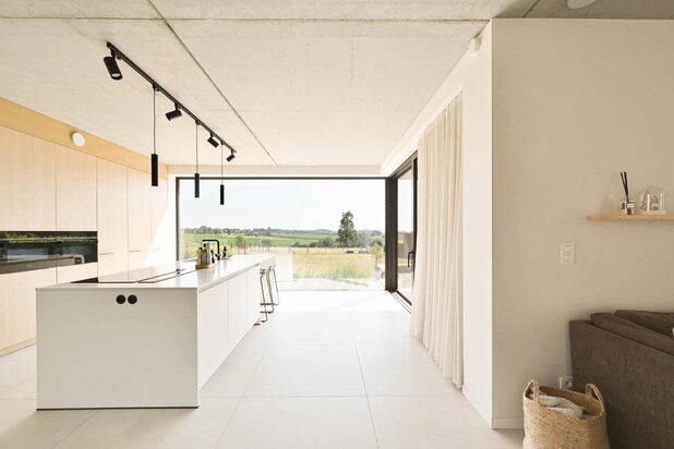 Moderne villa with a view