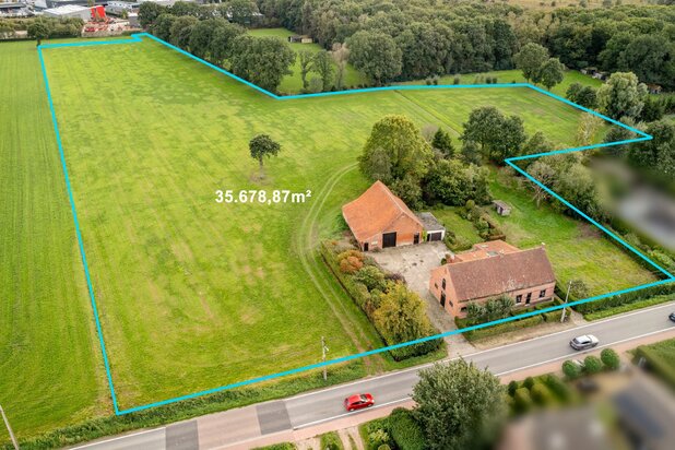 Karaktervolle boerderij met bijgebouw en schuur, met flexibele aankoopmogelijkheden tot ca. 3,57 ha